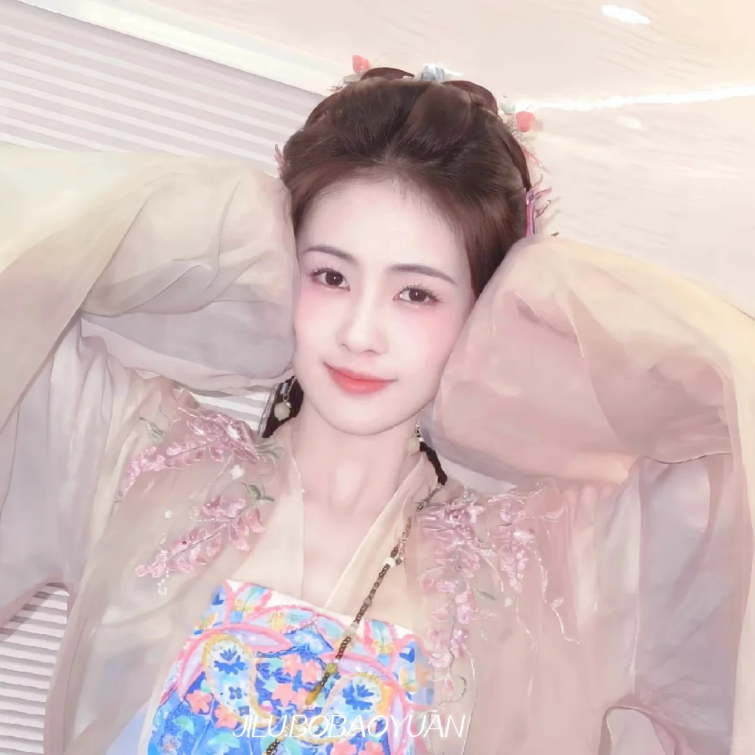 Wechat白鹿小众甜妹头像💗