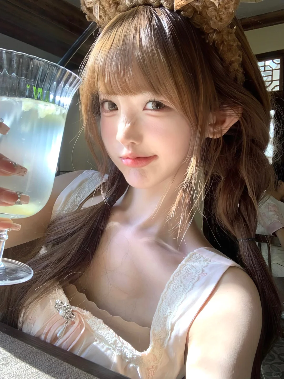 存一些很萌的拍照姿势📷