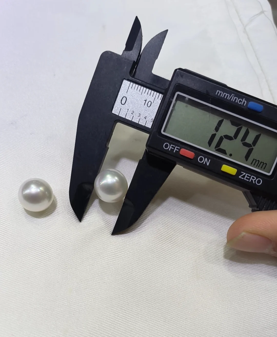 澳白，天然珍珠的皇后