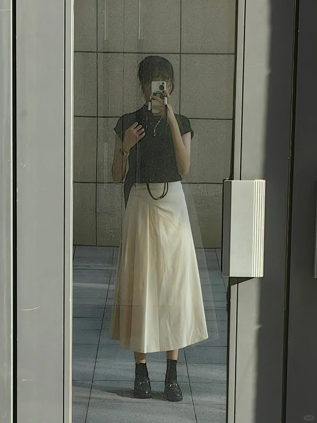 夏日时尚风！高腰山本裙超迷人