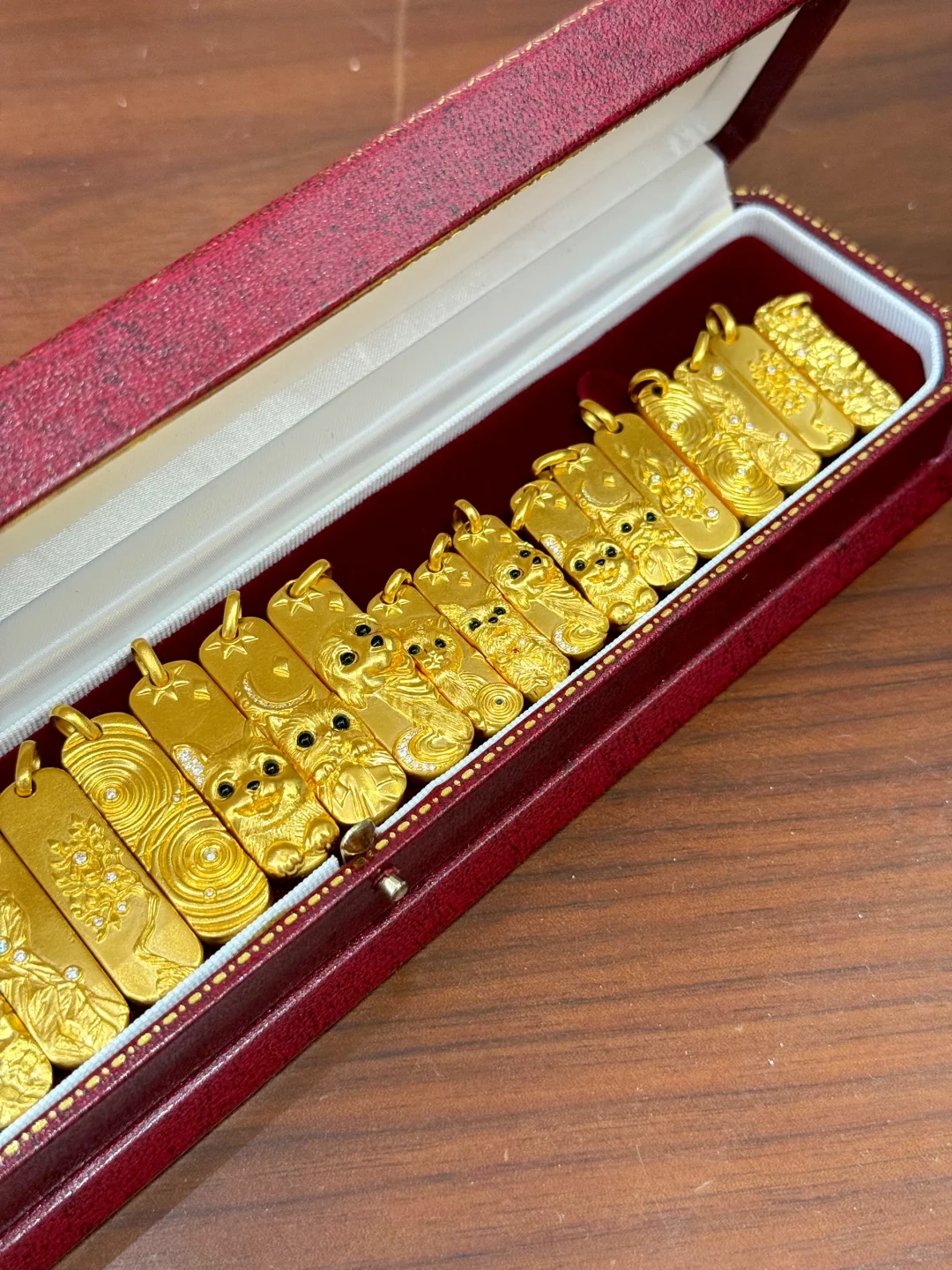 悄悄攒下“私房金”|建议女生都给自己存钱❗️