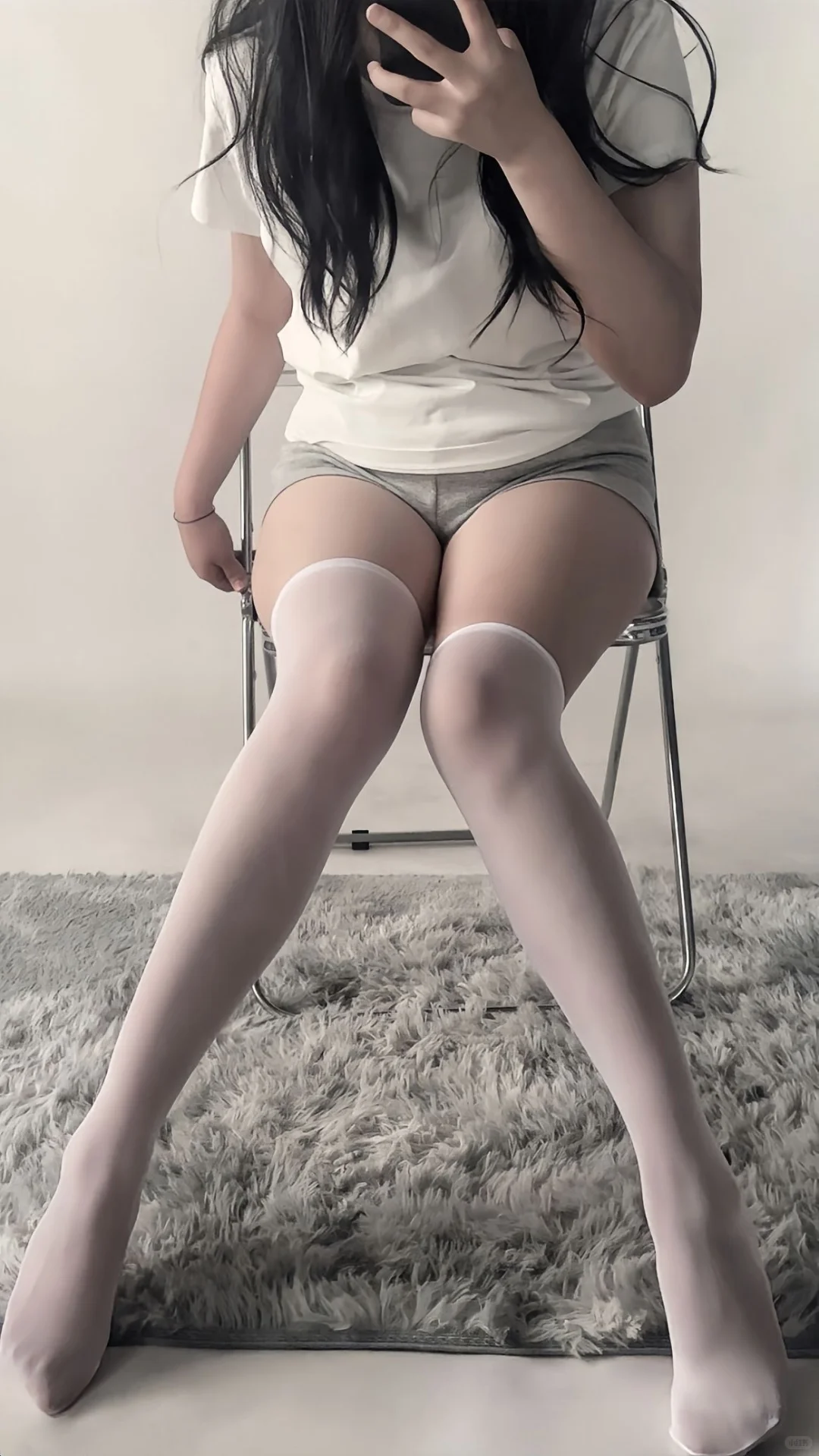左滑变黑