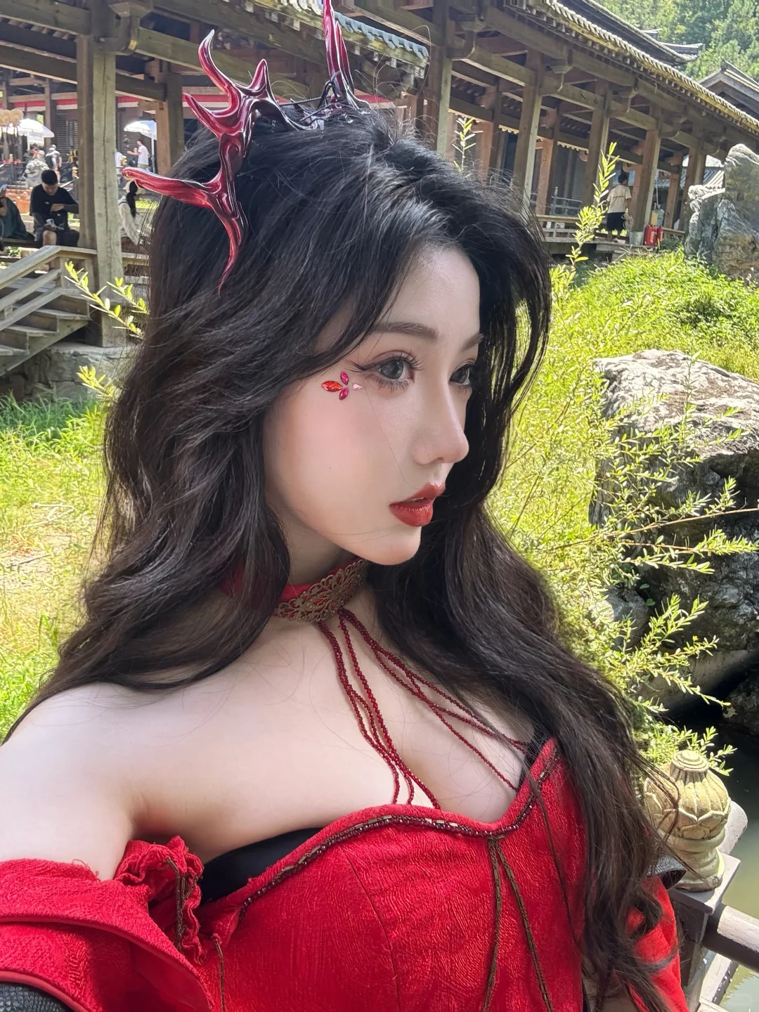 我是妖，不吃人心我会老的