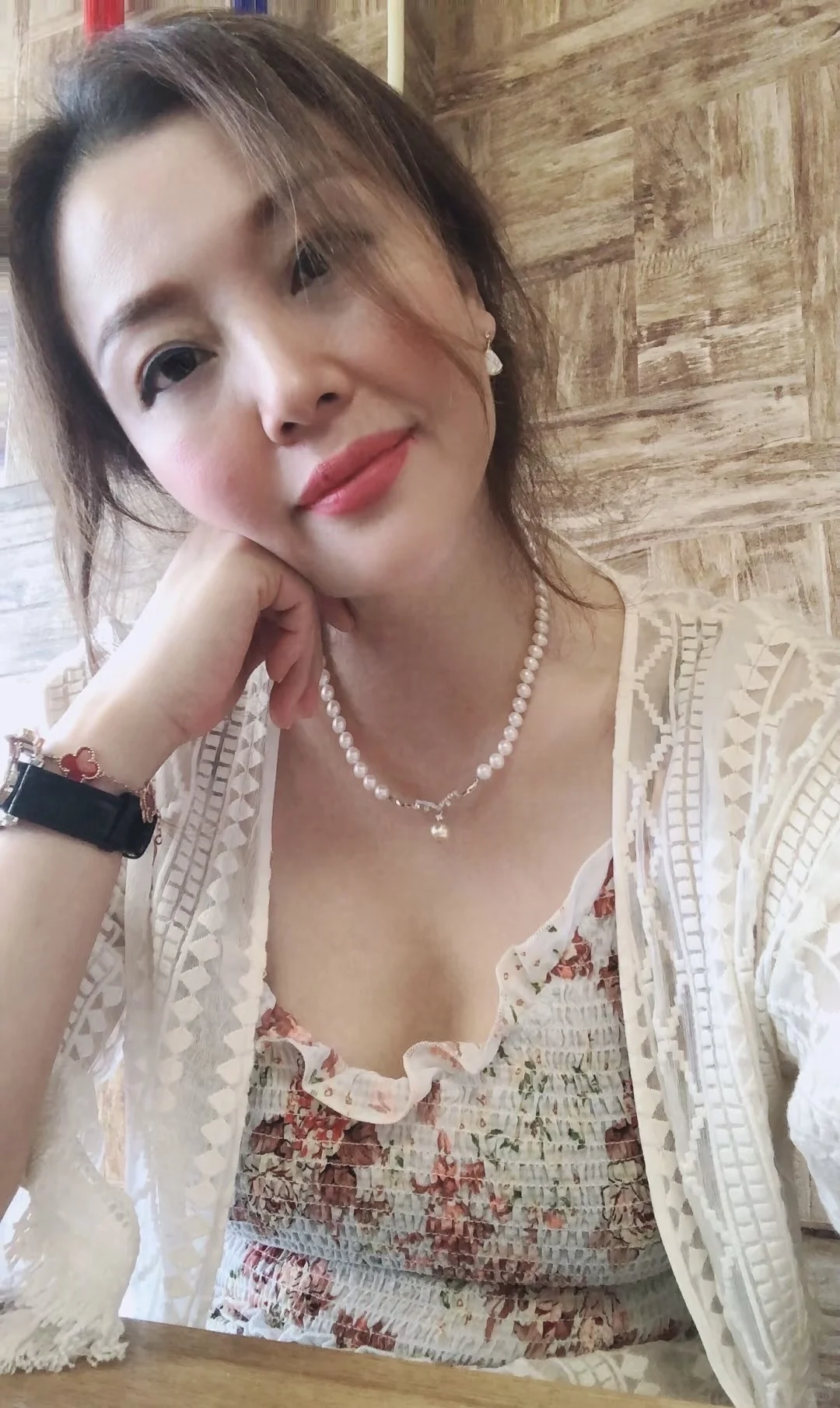 我的51岁风韵犹存的老妈😄如何
