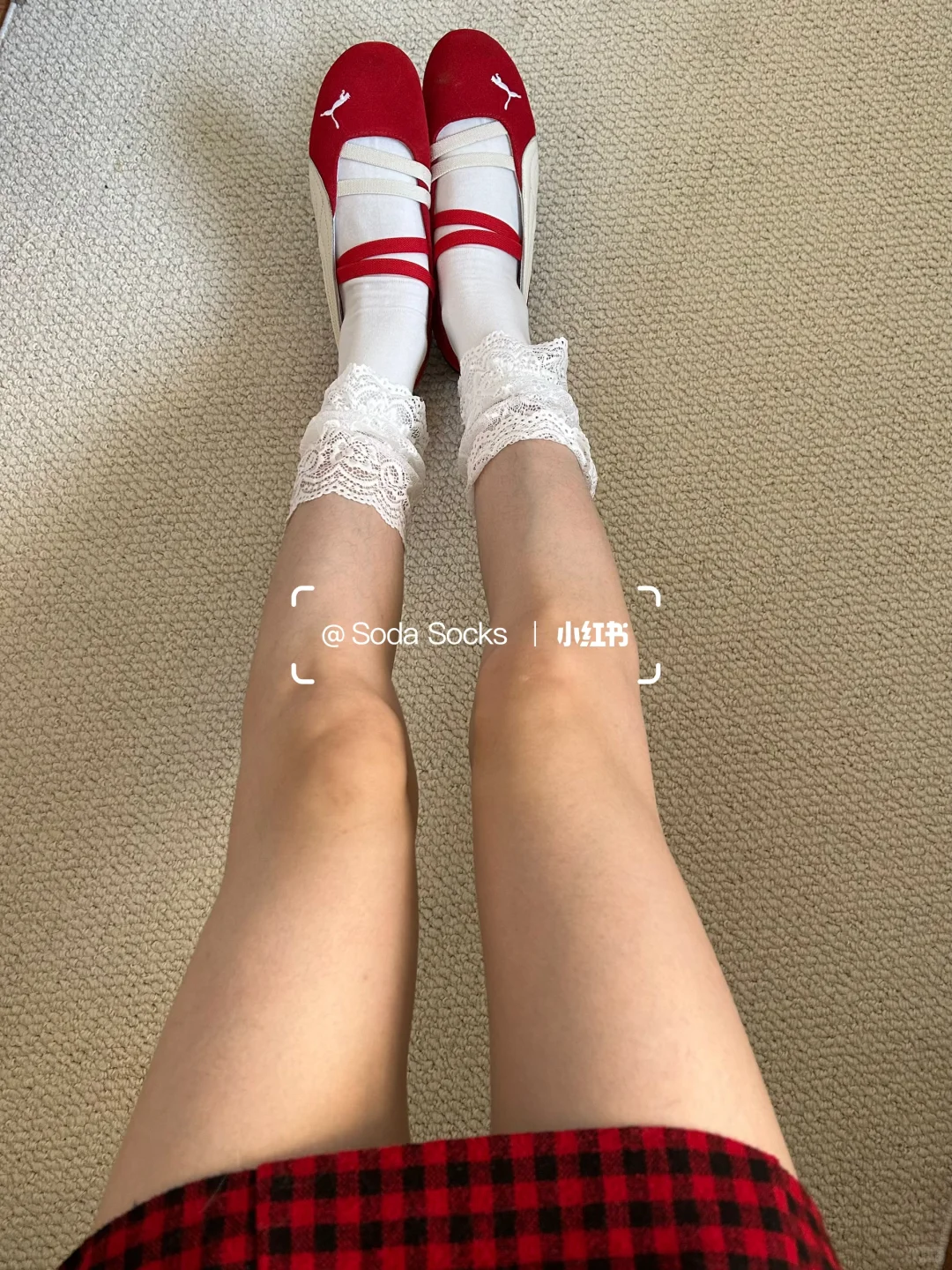 好纠结啊～秋冬是穿小腿袜还是过膝袜好呢