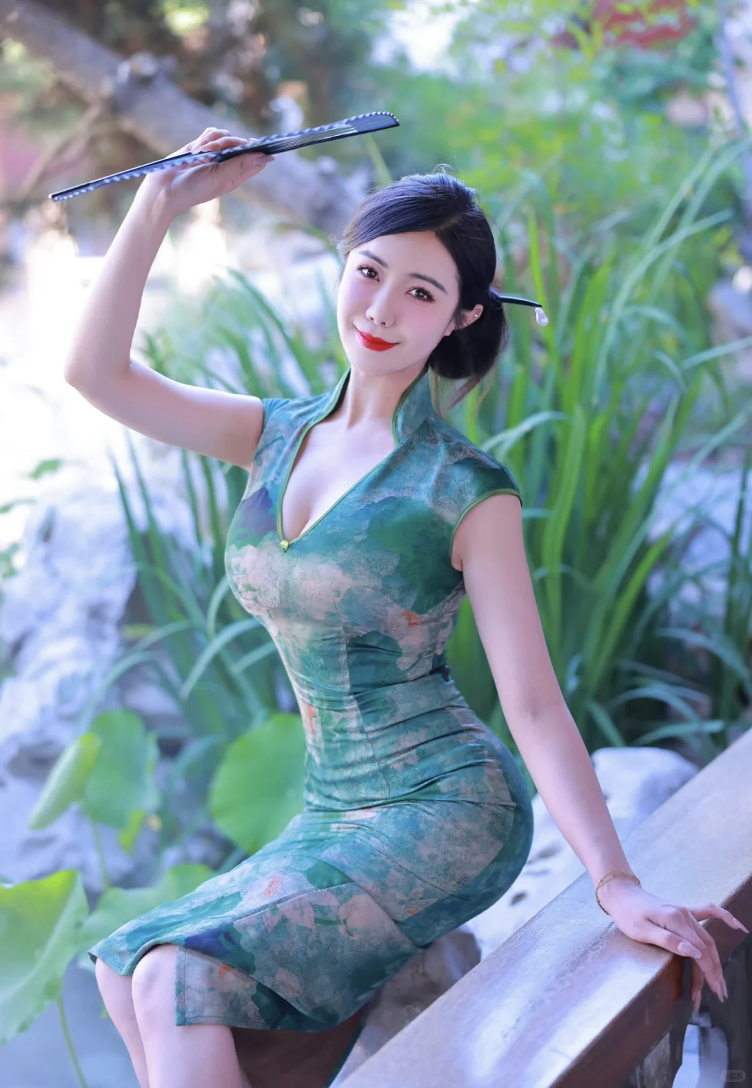 祝昕愿｜性感女星