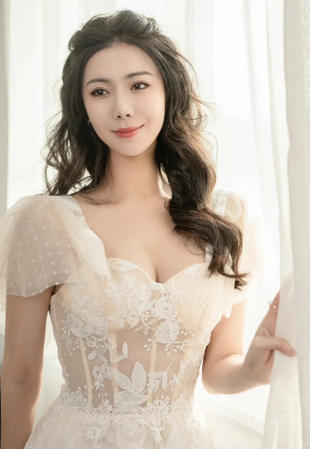 祝昕愿｜性感女星