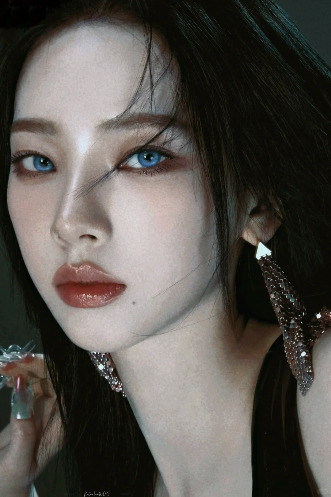 她有这样一张脸进入吒国