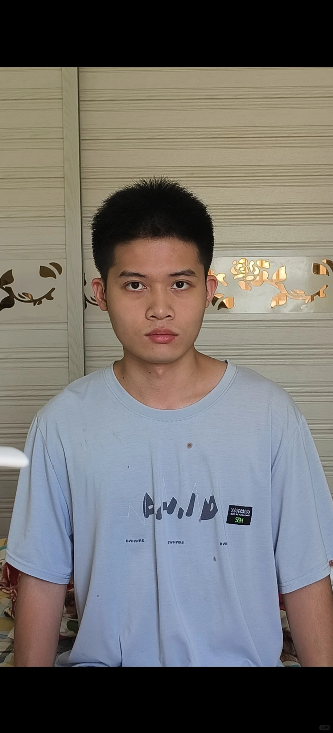 求评价一下我的长相，美丽善良的各位姐妹