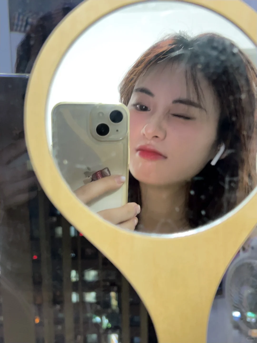 叫一声小美不过分吧
