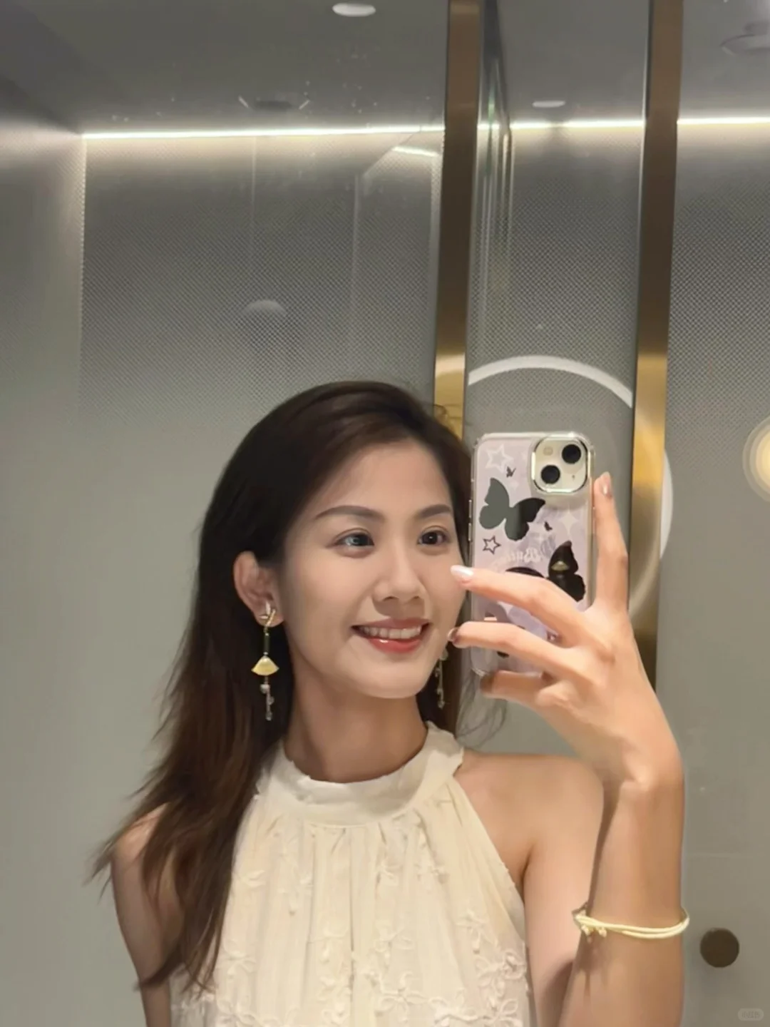 舍友：虽然你生活费1k但有种娇生惯养的漂亮
