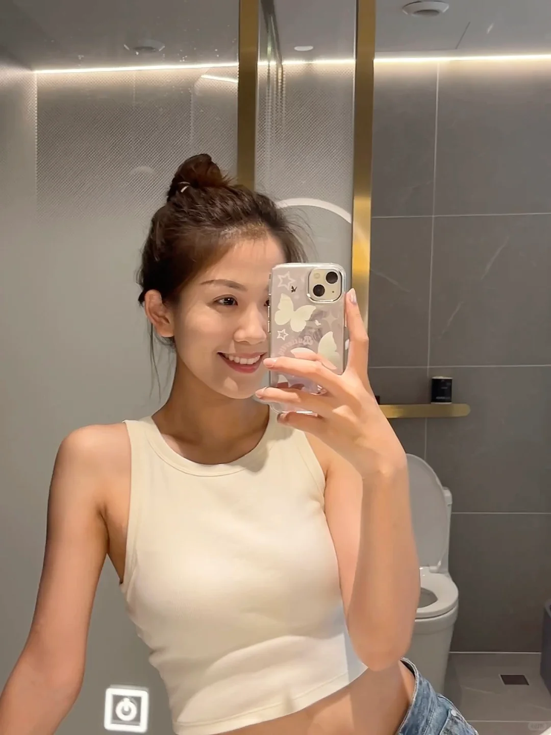 舍友：虽然你生活费1k但有种娇生惯养的漂亮
