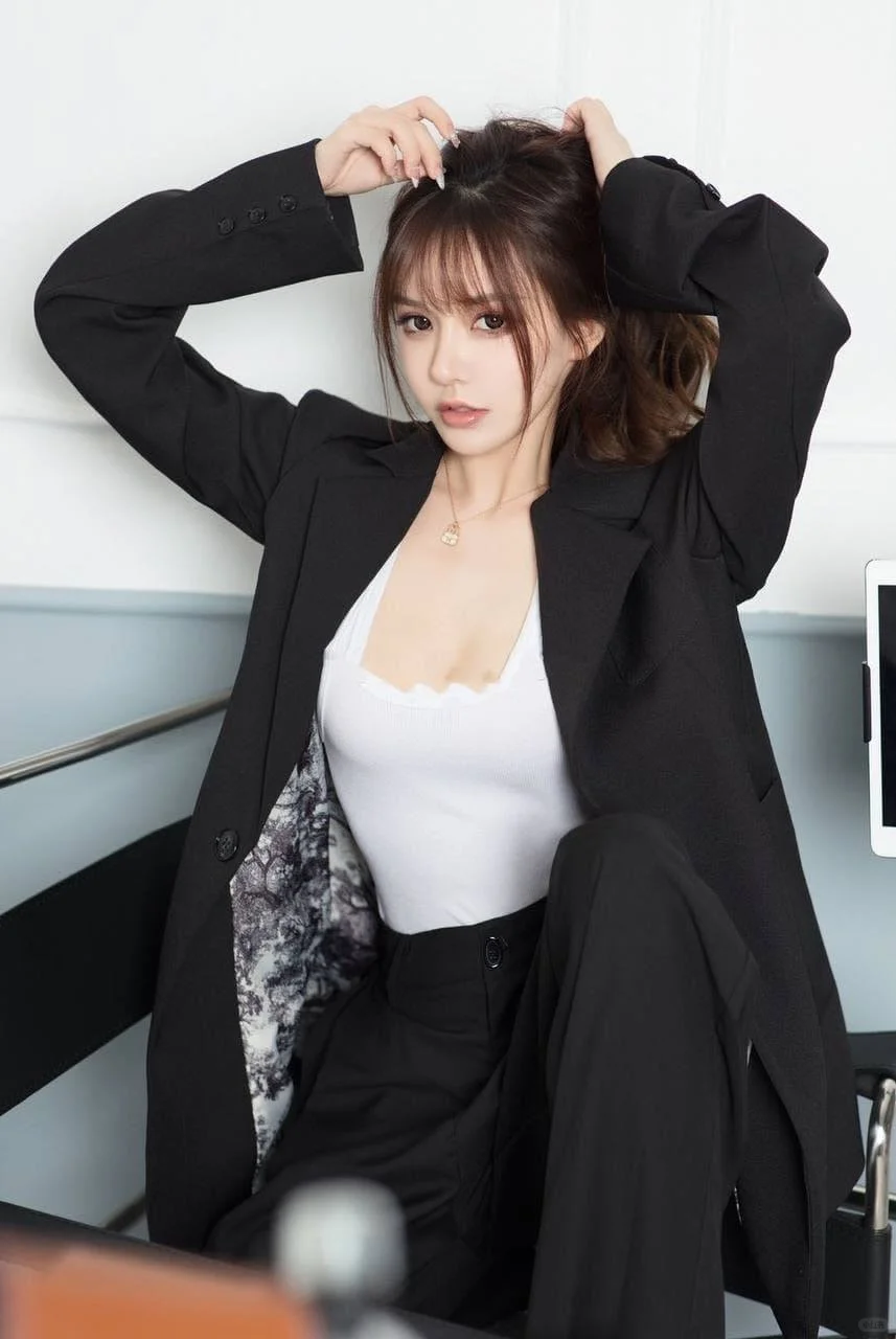 🈺……女人该有的样子