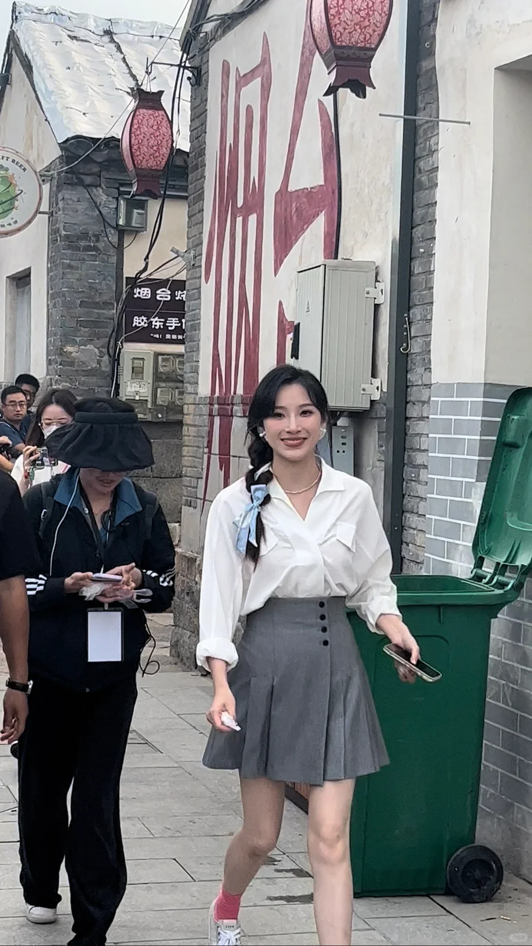 马凡舒本人长这样。。。