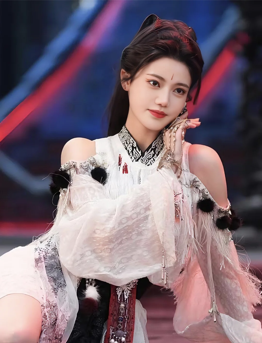娇媚可爱的慕悬铃