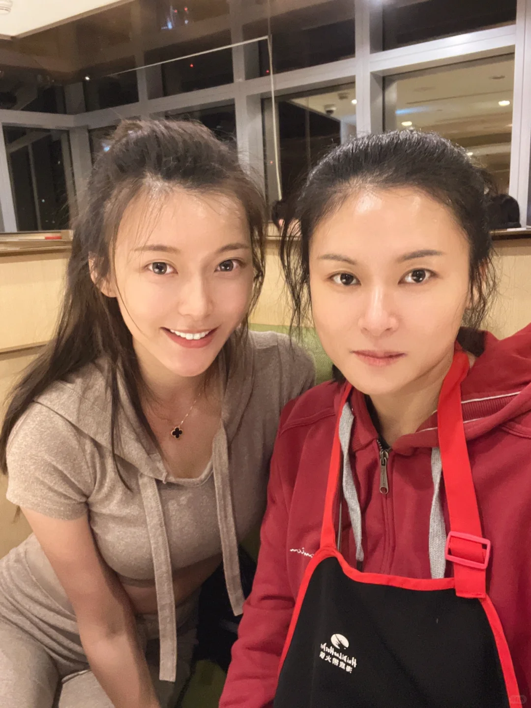 天然美女有個差15歲的媽是什麼感覺🤭🤭🤭