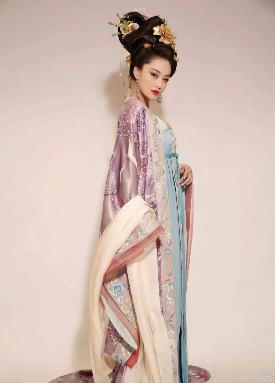 古典美女，千娇百媚～