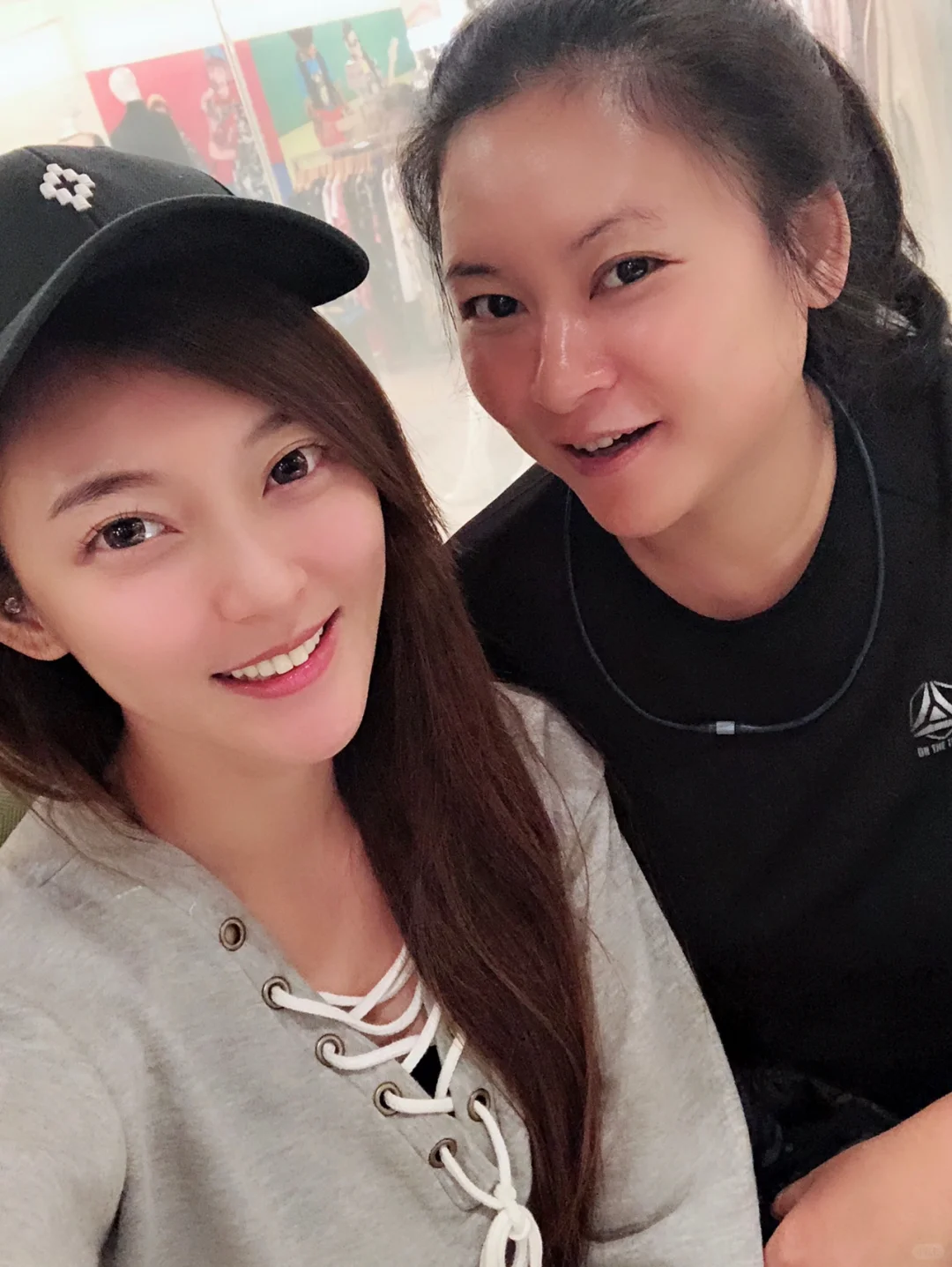 天然美女有個差15歲的媽是什麼感覺🤭🤭🤭