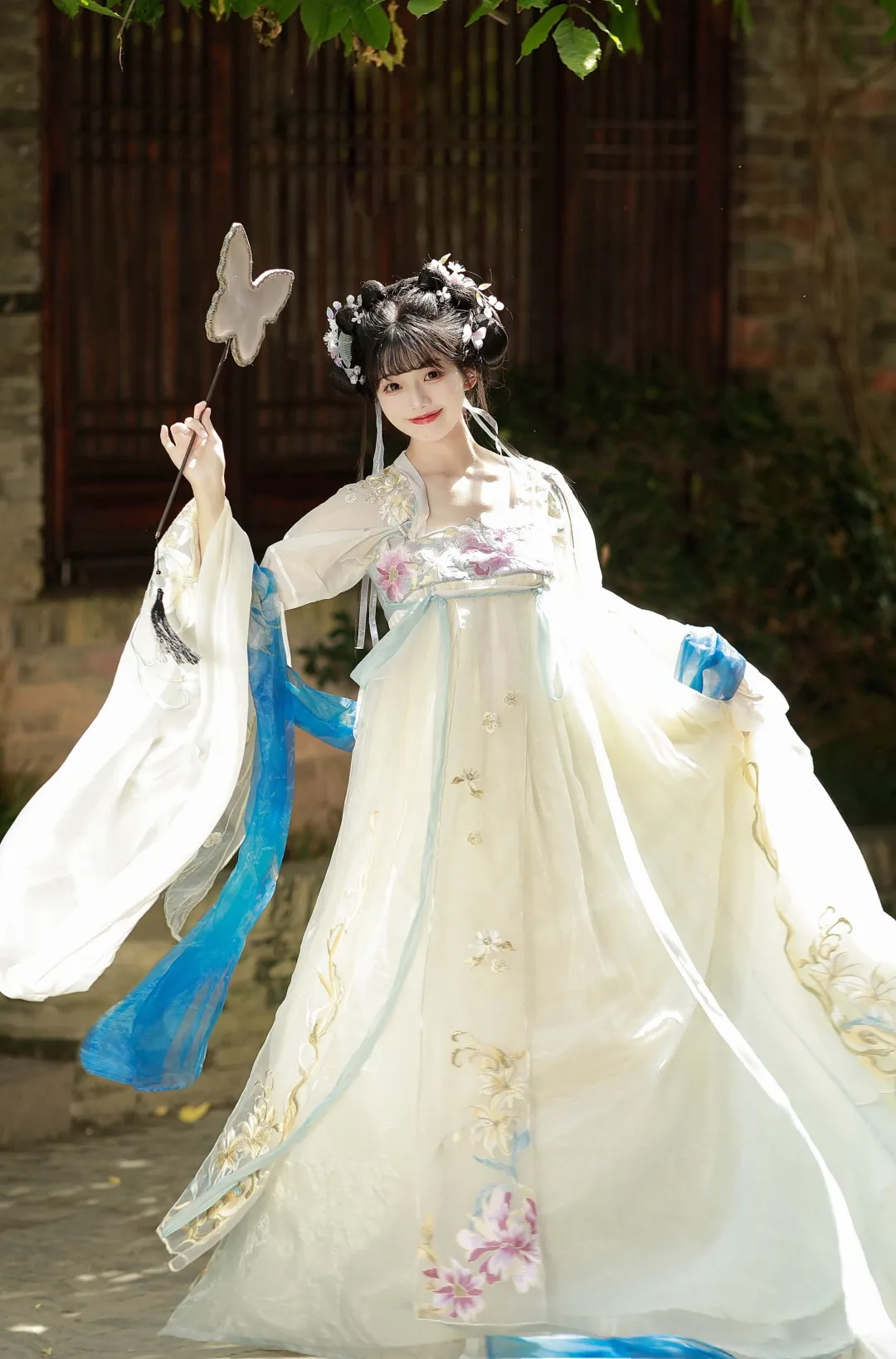 汉服｜兰亭白月
