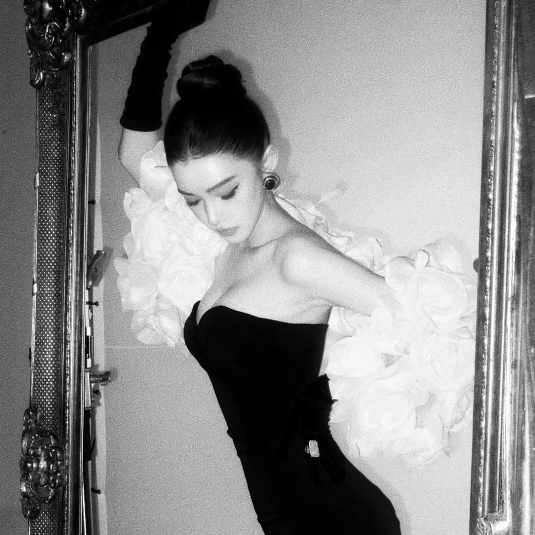 𝑷𝒆𝒂𝒓𝒍 / 御到你发慌