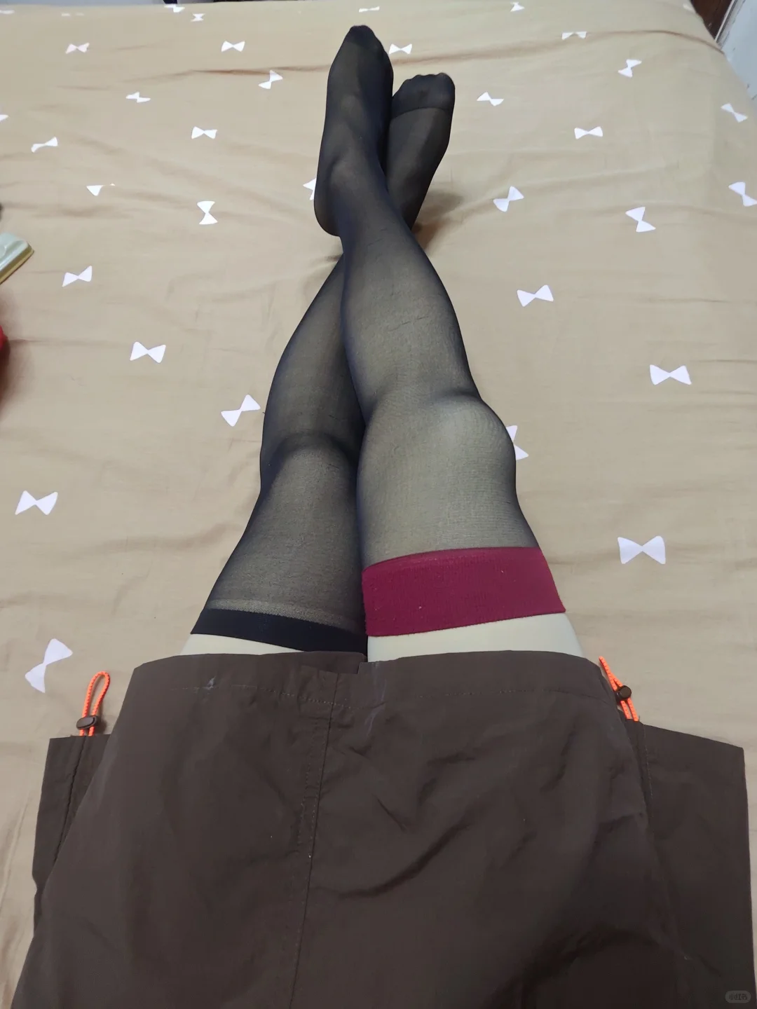 黑边好看还是红边好看？