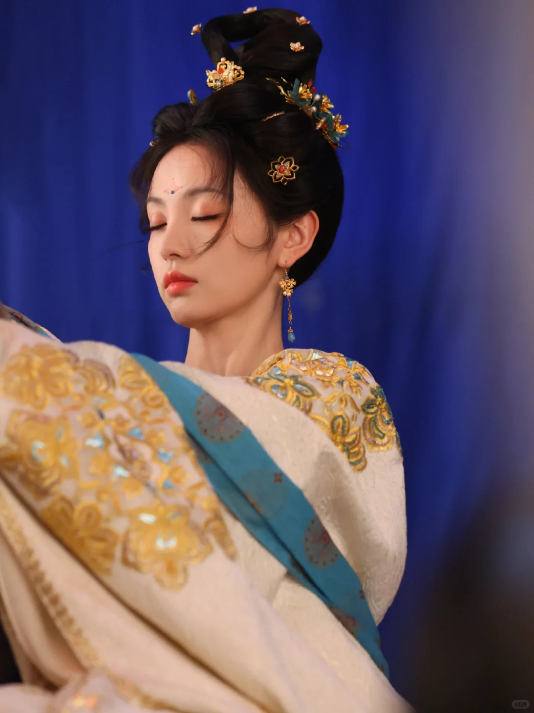 田曦薇✘武祯 子夜归 服饰衣橱造型(31)