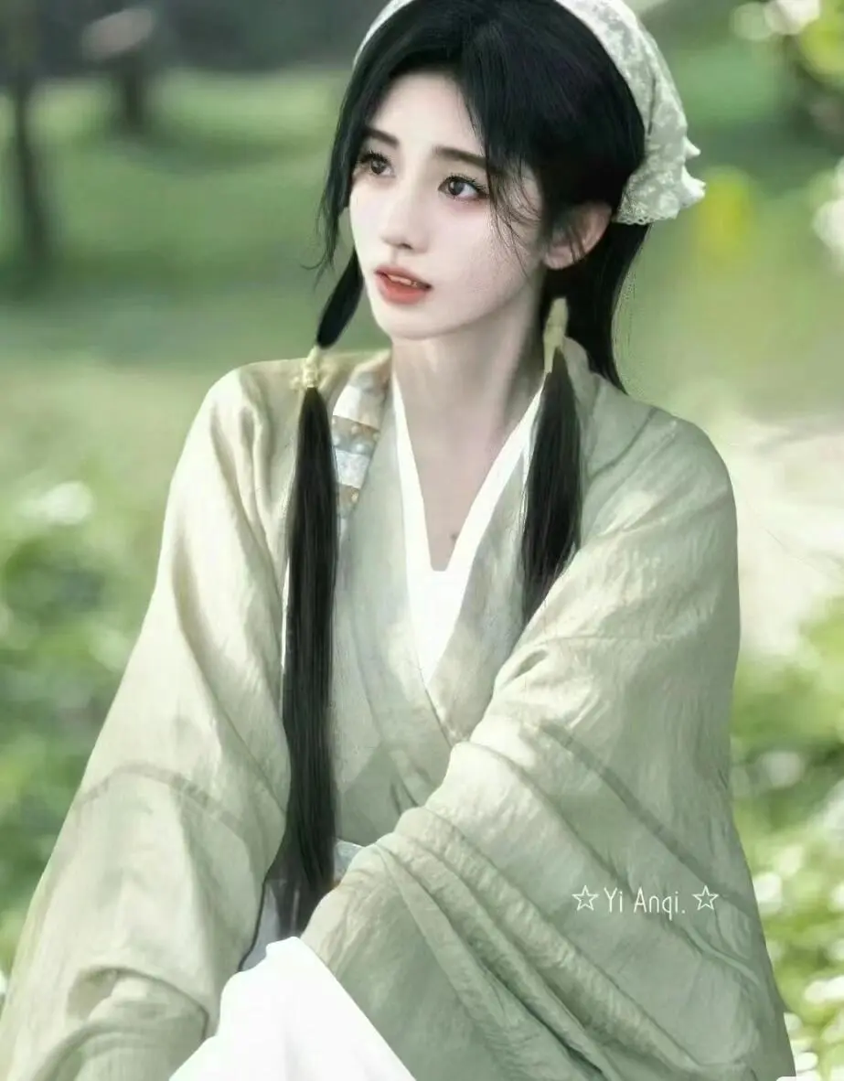 鞠婧祎超美古风图片