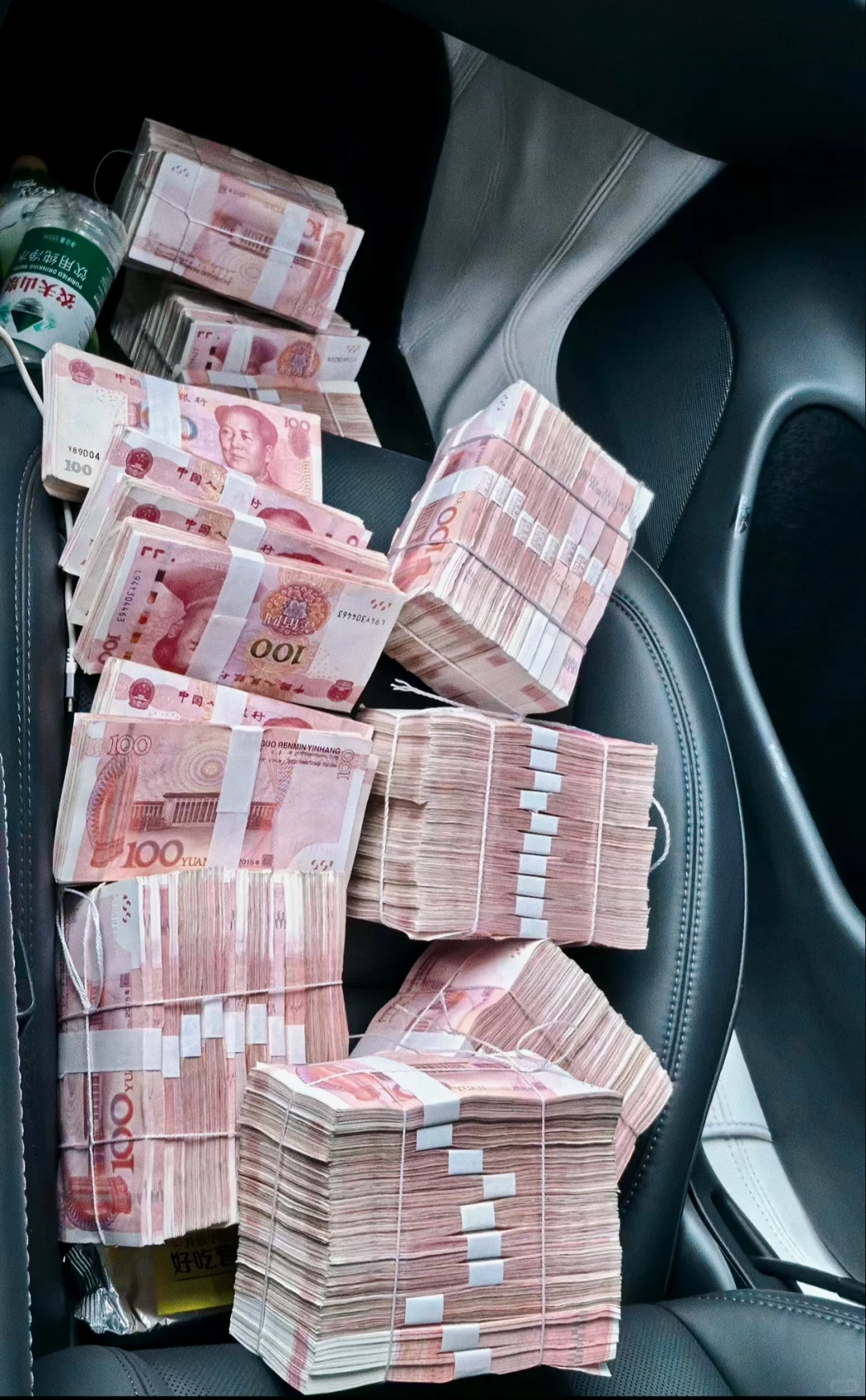 92年有点小钱，恋爱脑怎么啦？