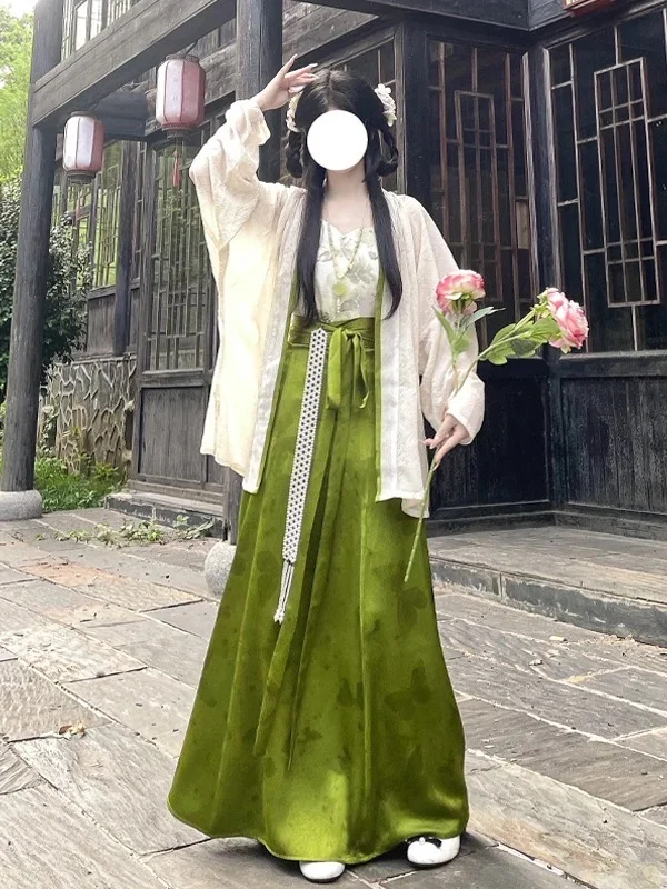 初秋看这套汉服！沁人心脾的绿～穿到200斤