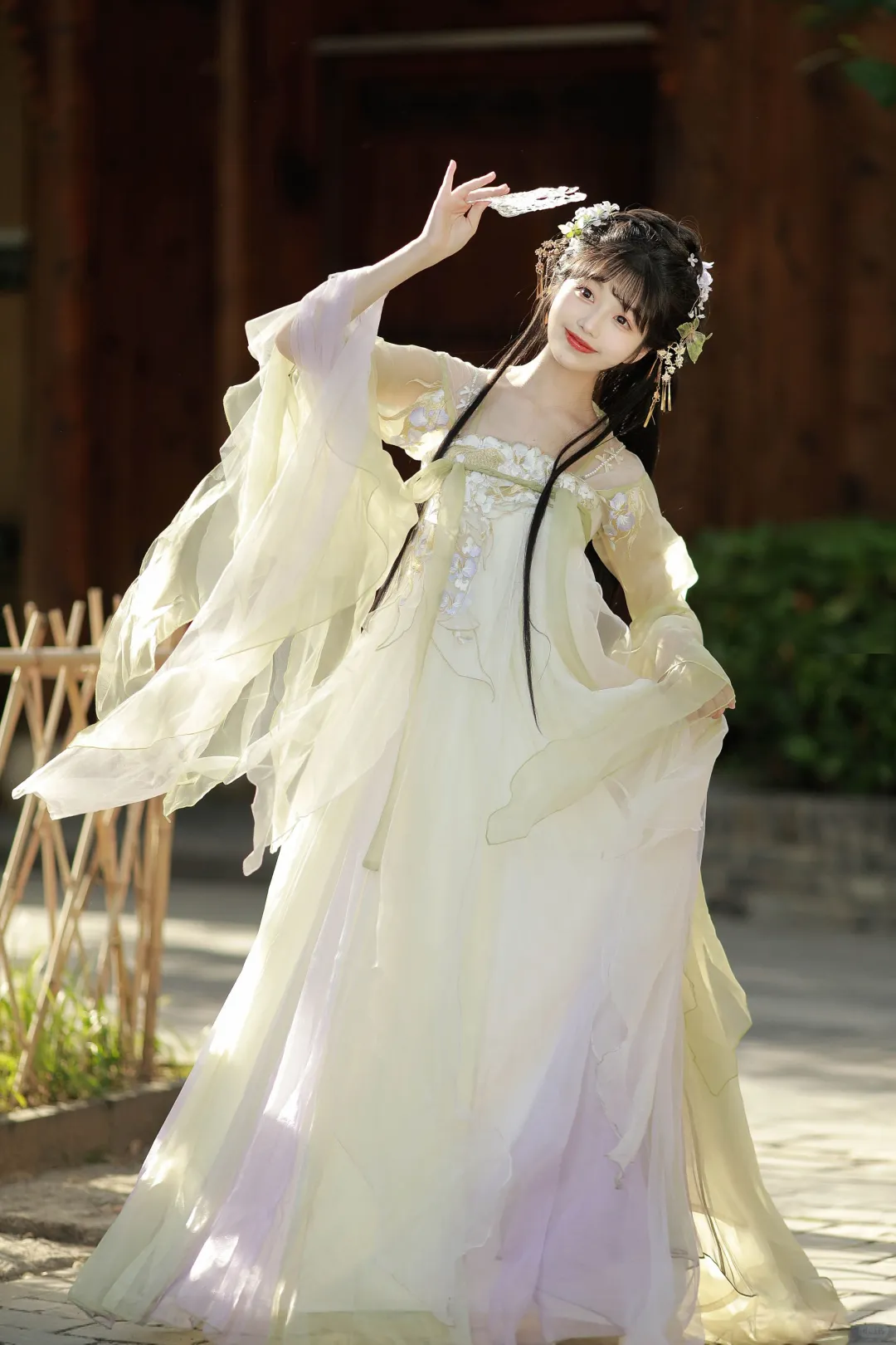 汉服｜兰亭白月