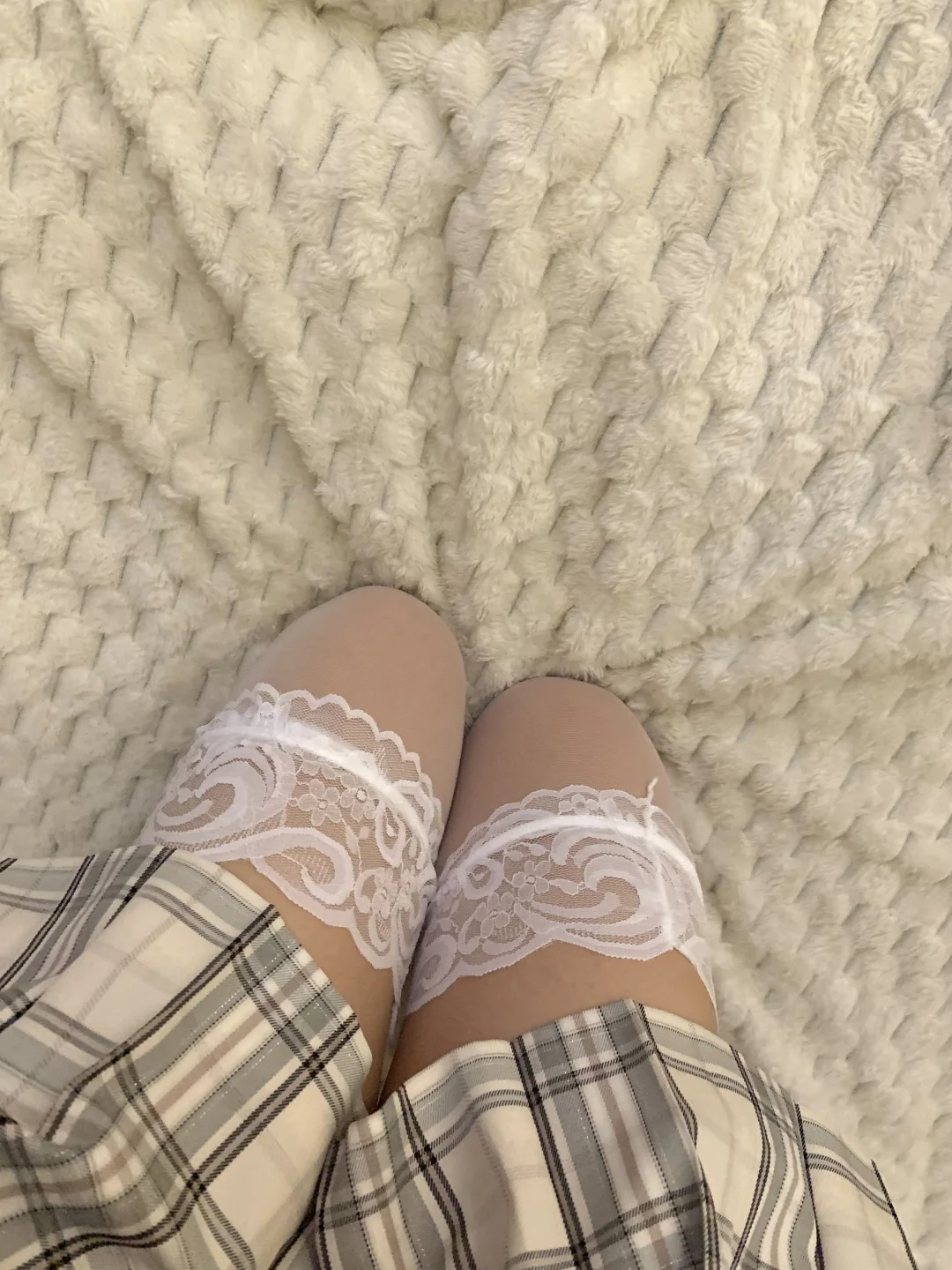 ✨蕾丝长腿过膝袜，美腿秘密大公开💕