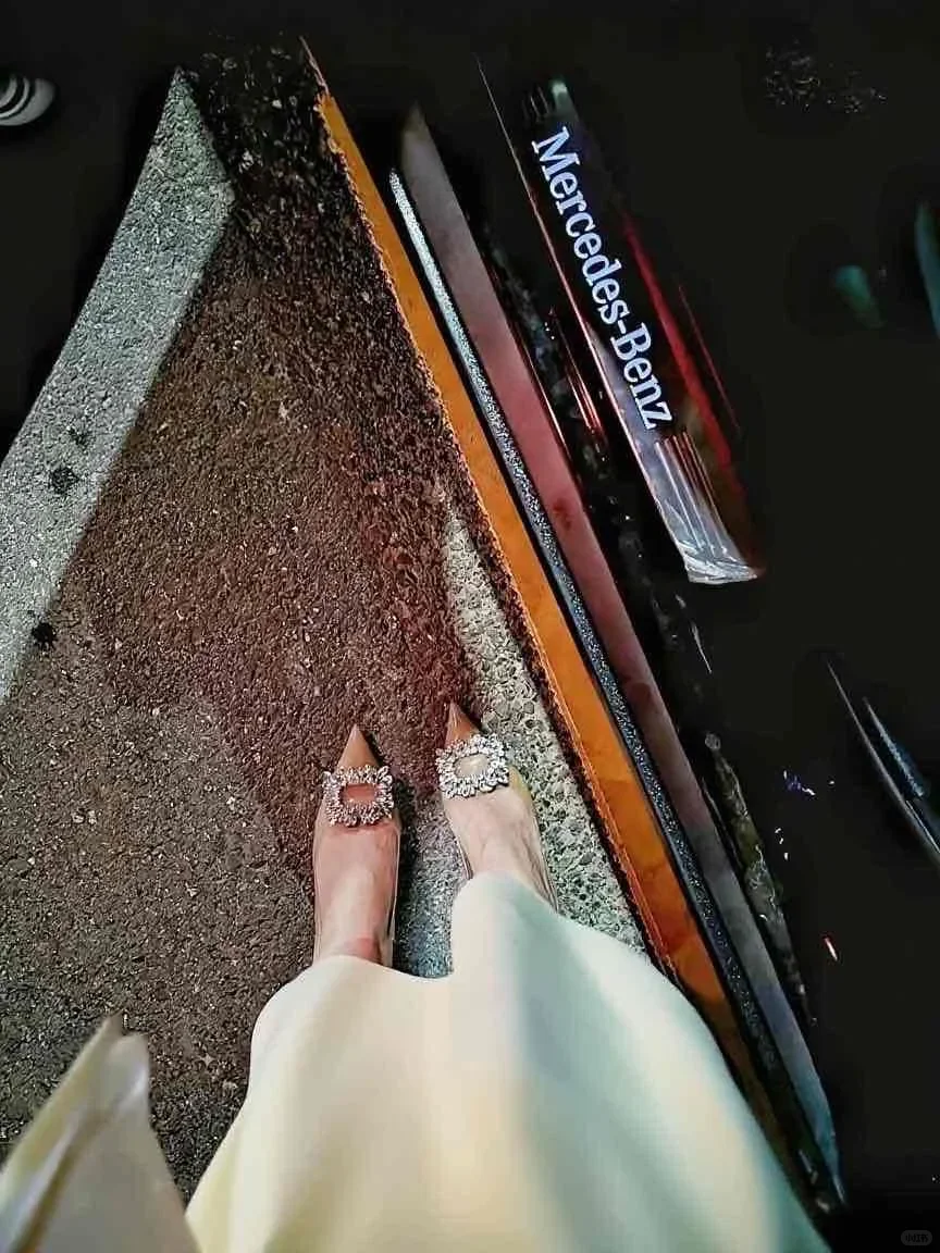 北京金融女 有点特殊小癖好 能接受吗