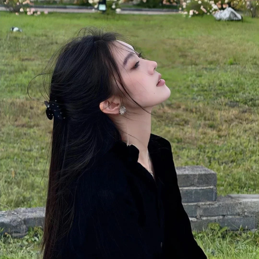 氛围感超强的女图