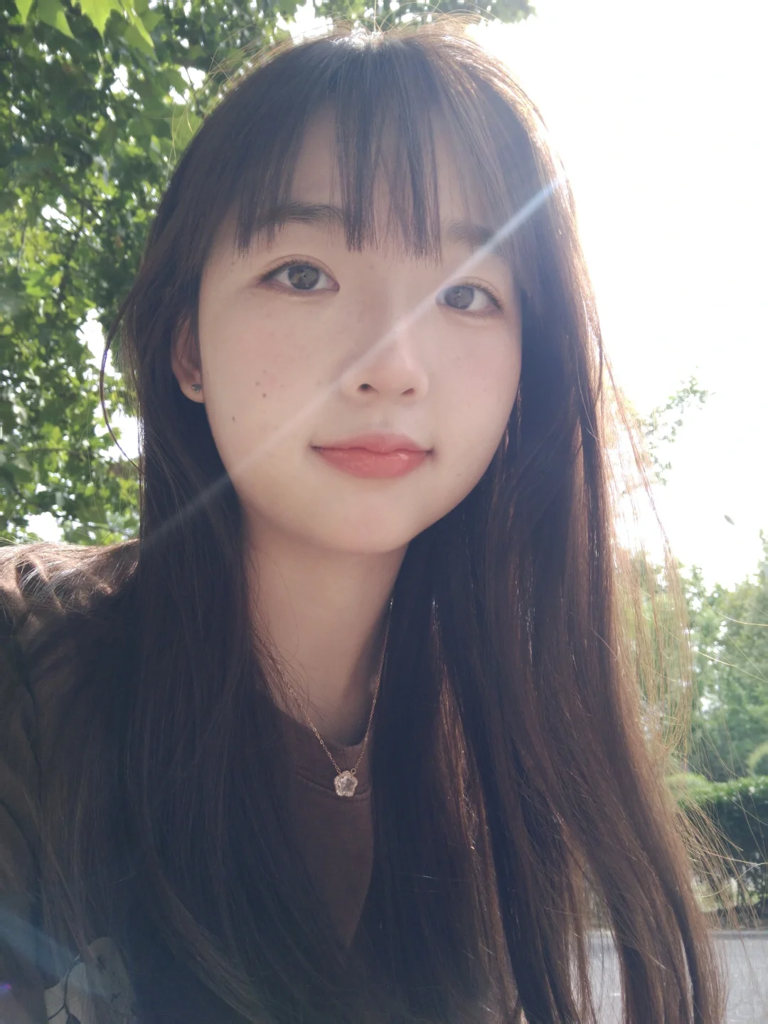 如果困难重重 那我们紧握双手