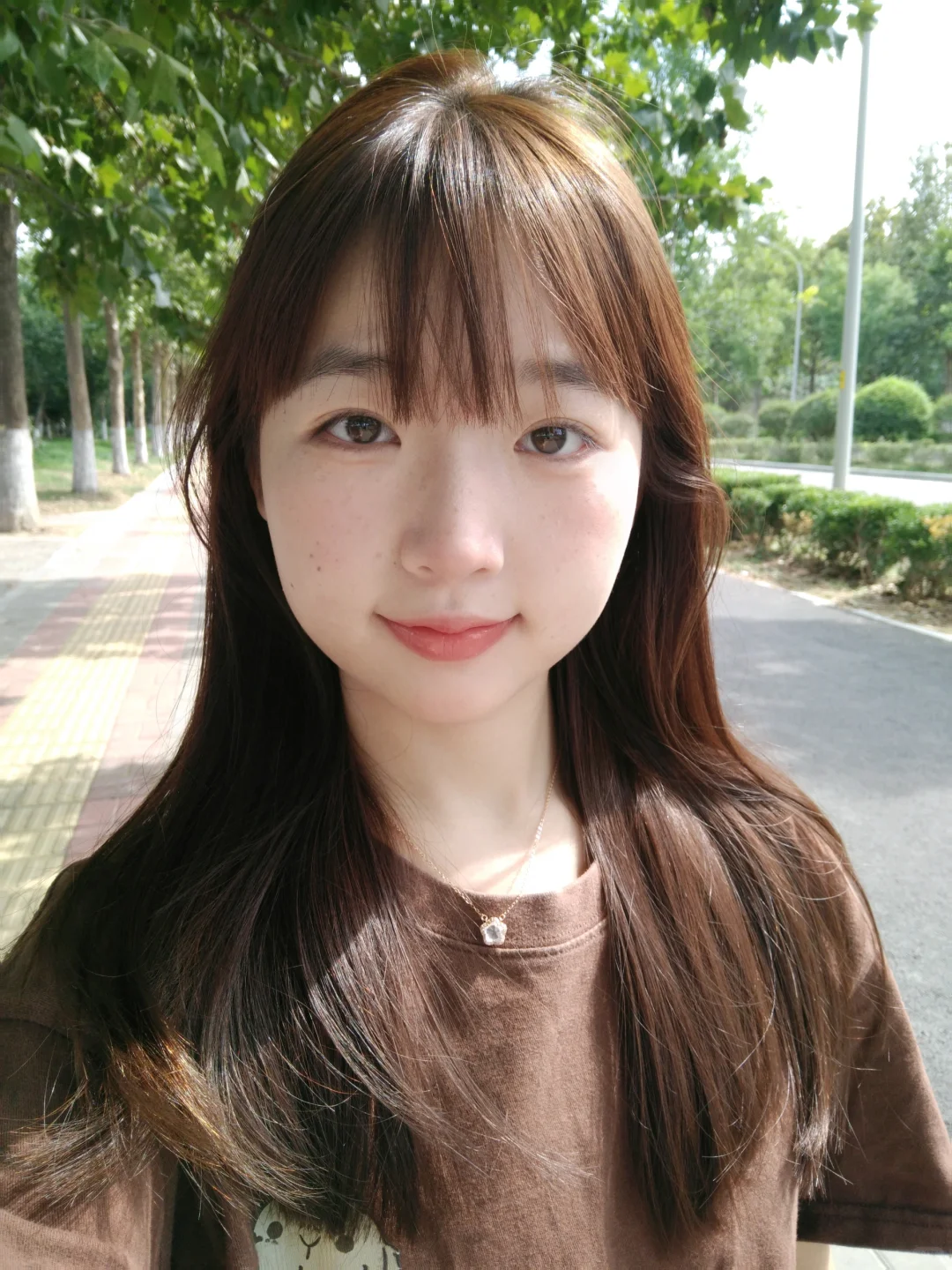 如果困难重重 那我们紧握双手