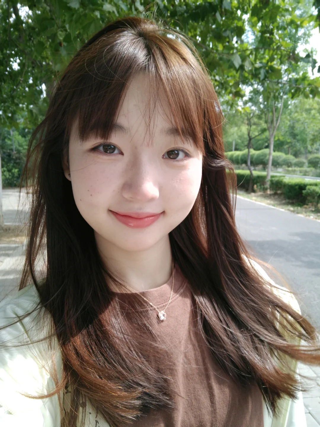 如果困难重重 那我们紧握双手