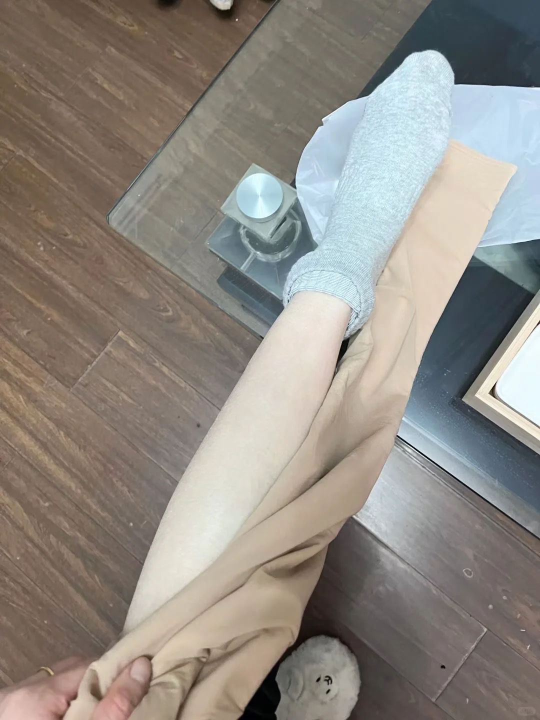 怎么老是有人质疑我的皮肤，老娘白着呢