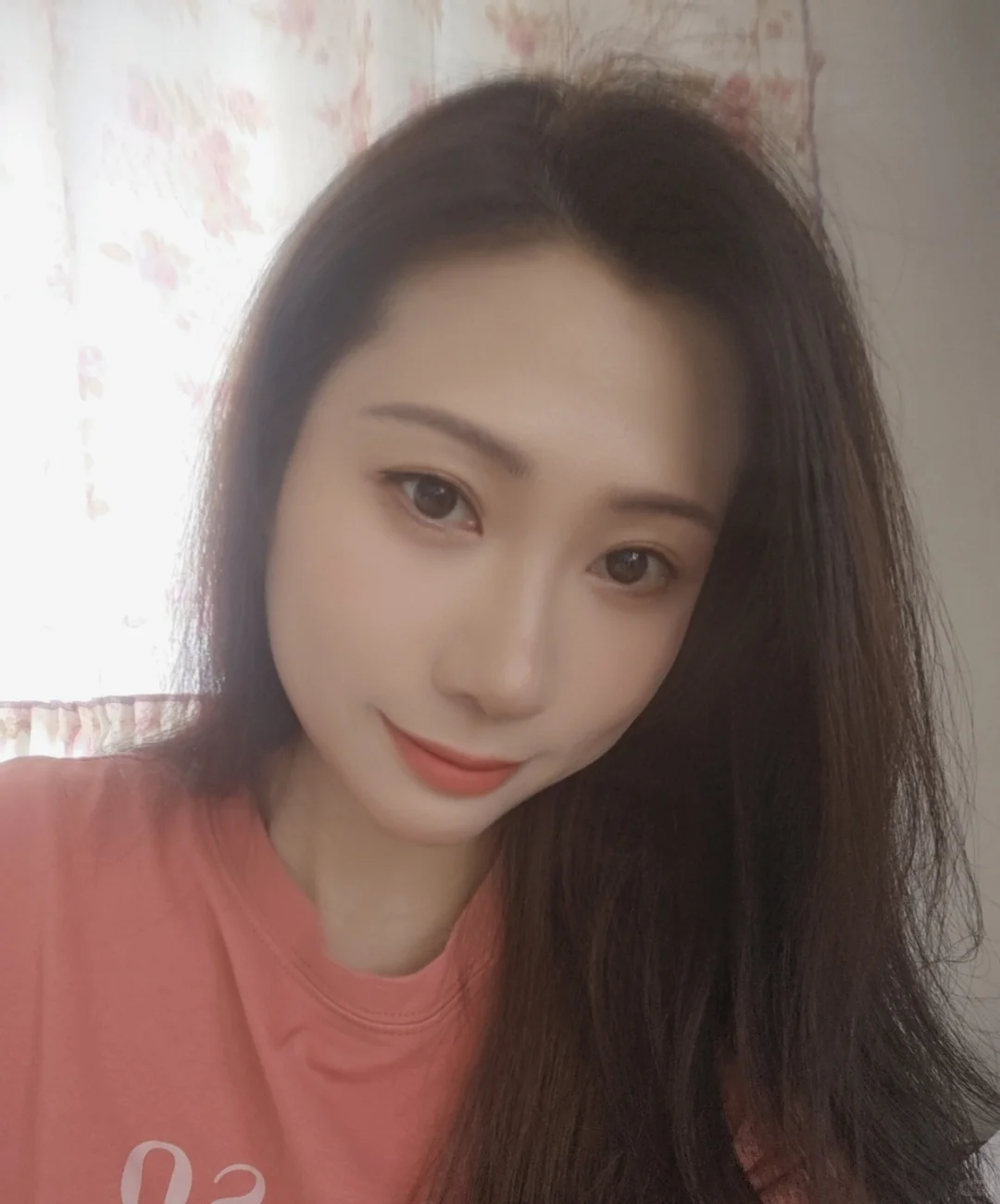 为啥我美颜了就很假呢 😂