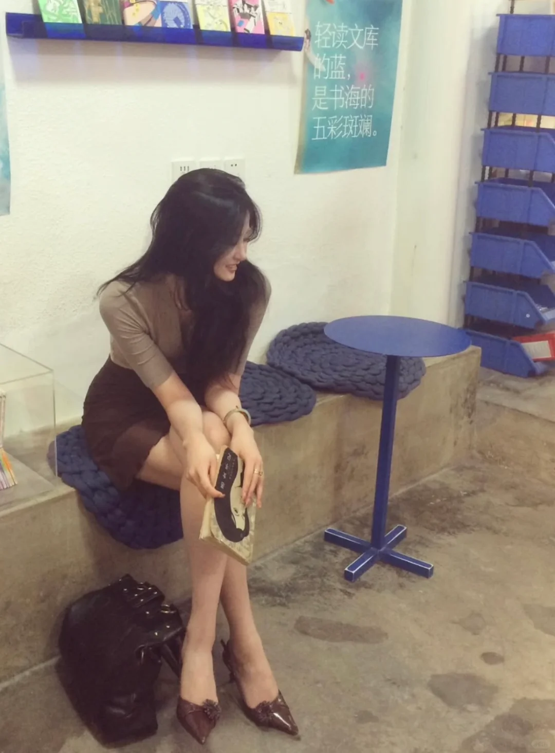 生活对我这种漂亮女人是不会苛刻的