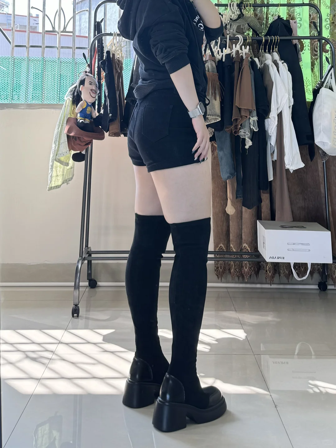 姐妹们，过膝还是不过膝？