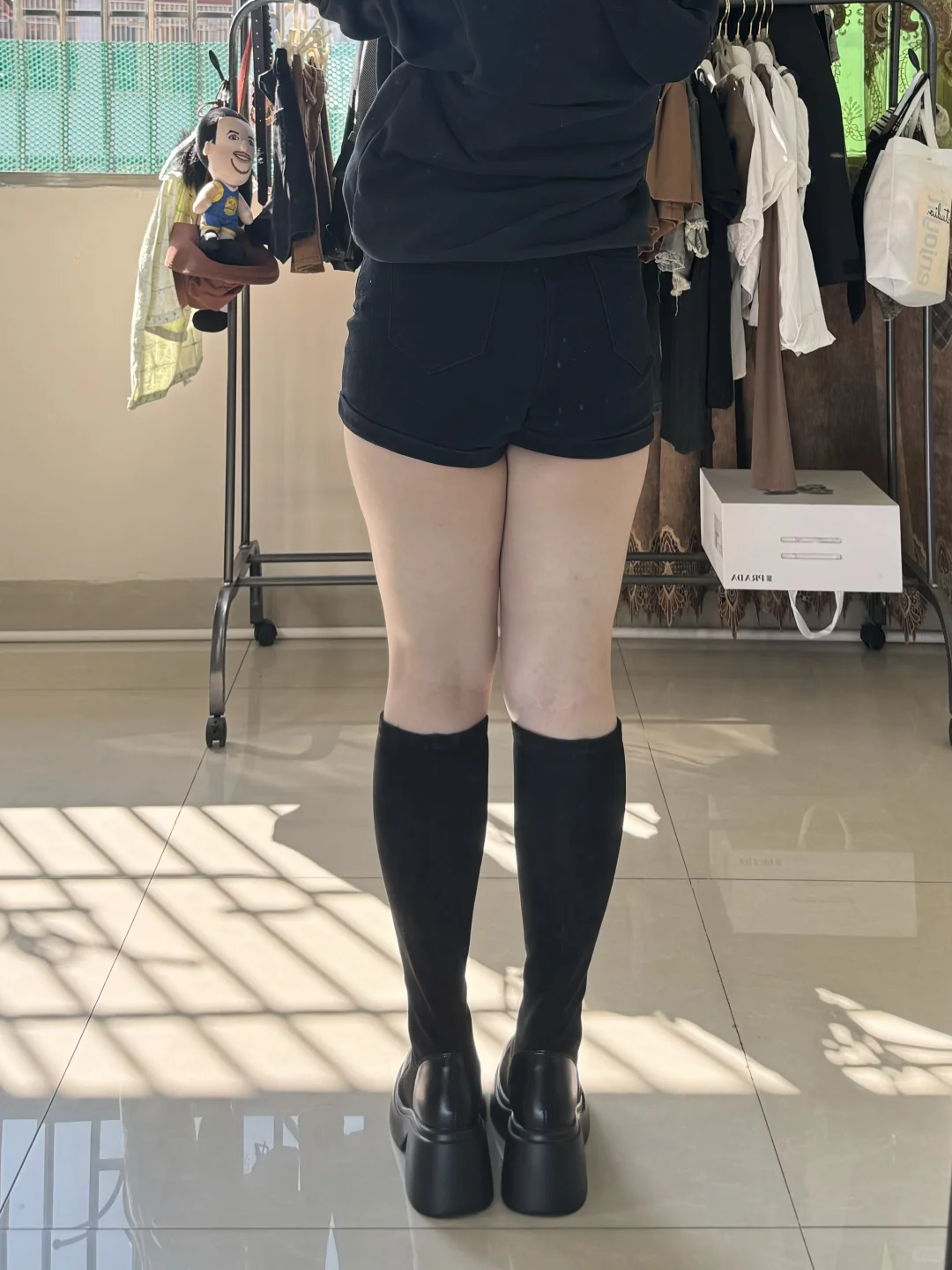 姐妹们，过膝还是不过膝？