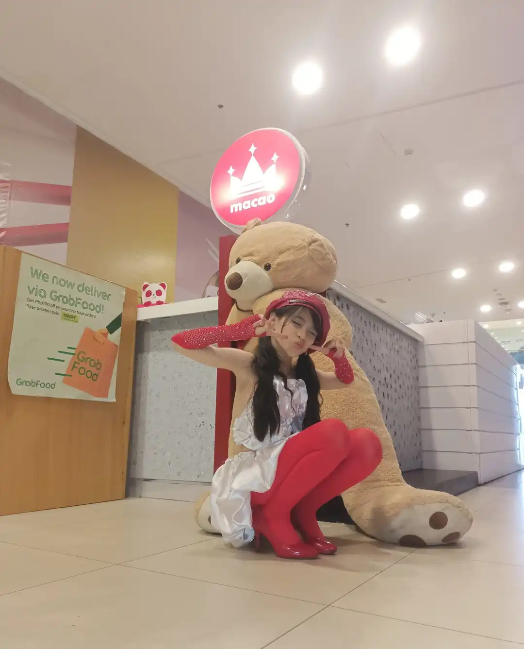 菲律宾儿童模特 Sofia Red heels hose