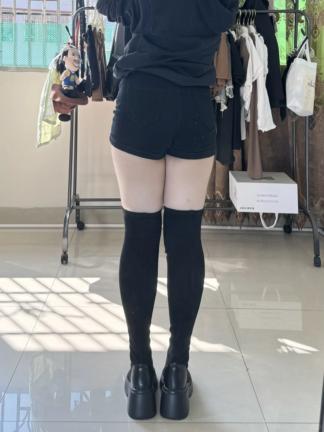 姐妹们，过膝还是不过膝？