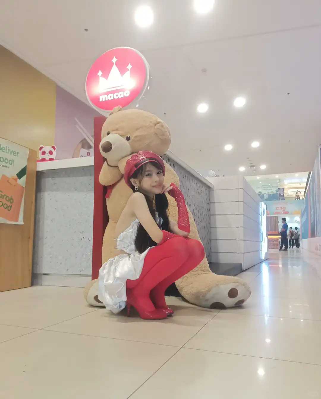 菲律宾儿童模特 Sofia Red heels hose