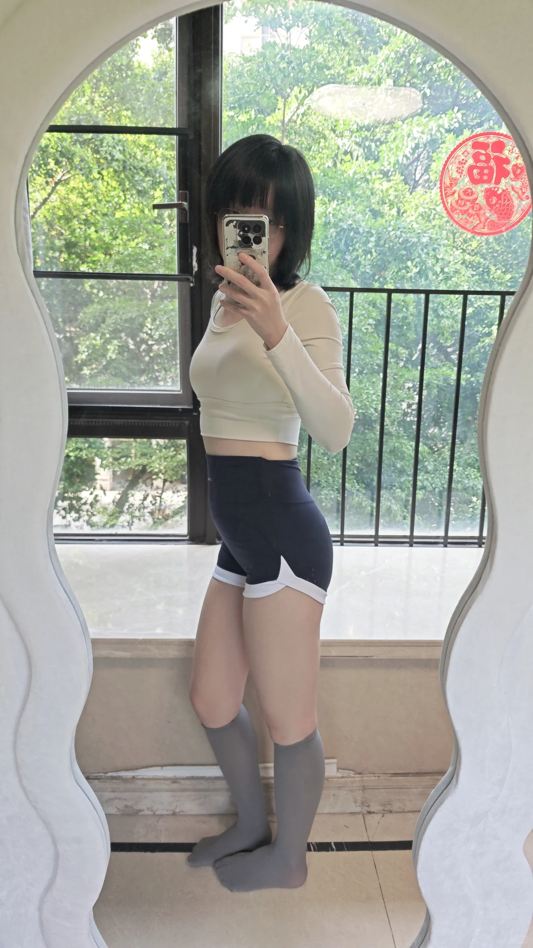 甜妹的灰色系运动风穿搭