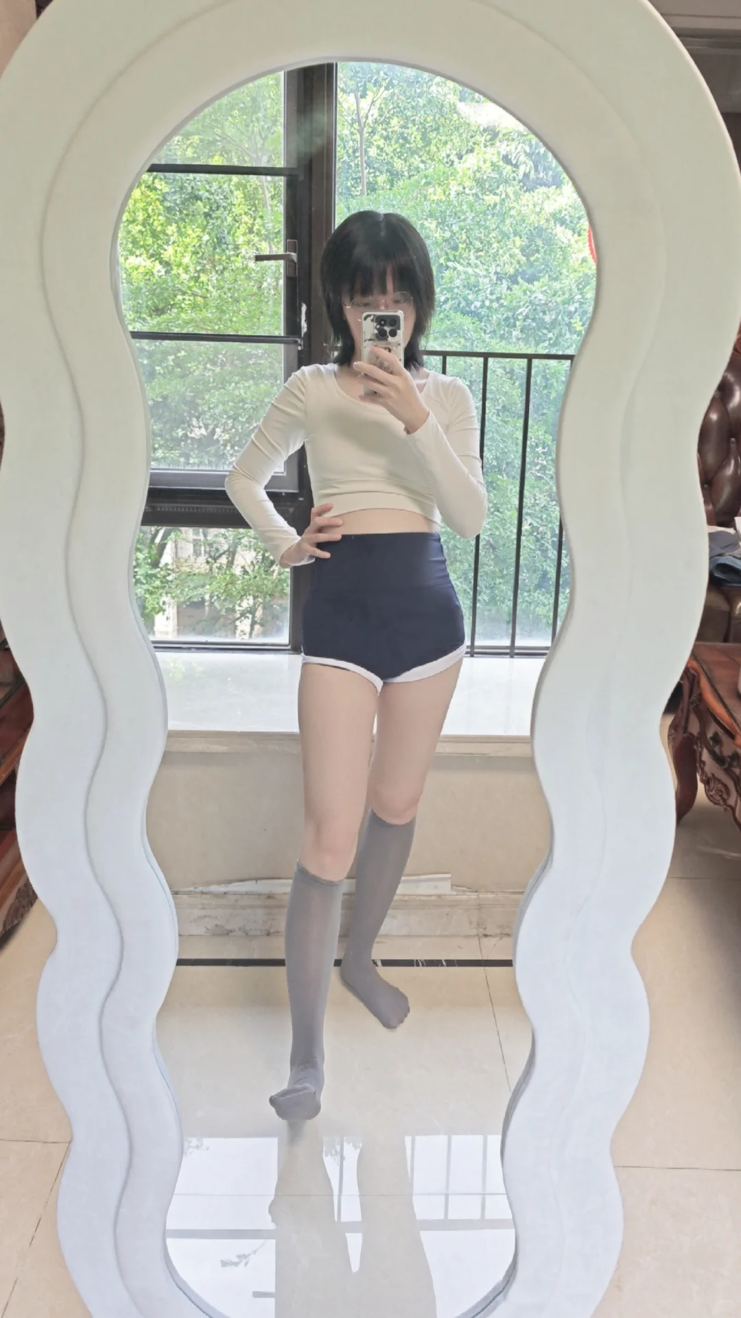 甜妹的灰色系运动风穿搭