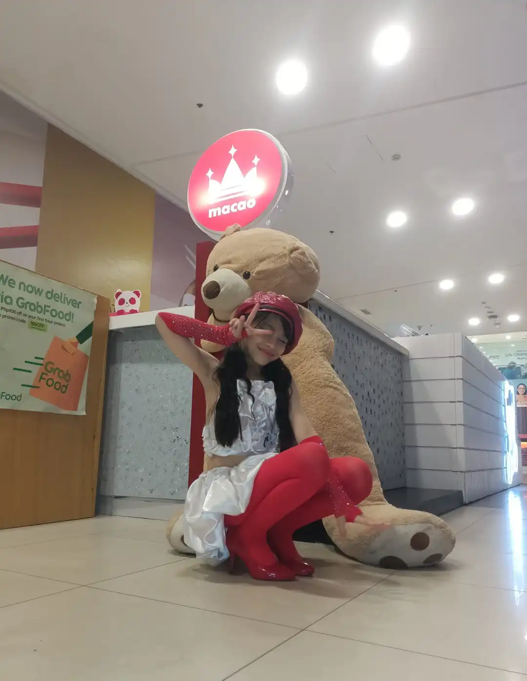 菲律宾儿童模特 Sofia Red heels hose