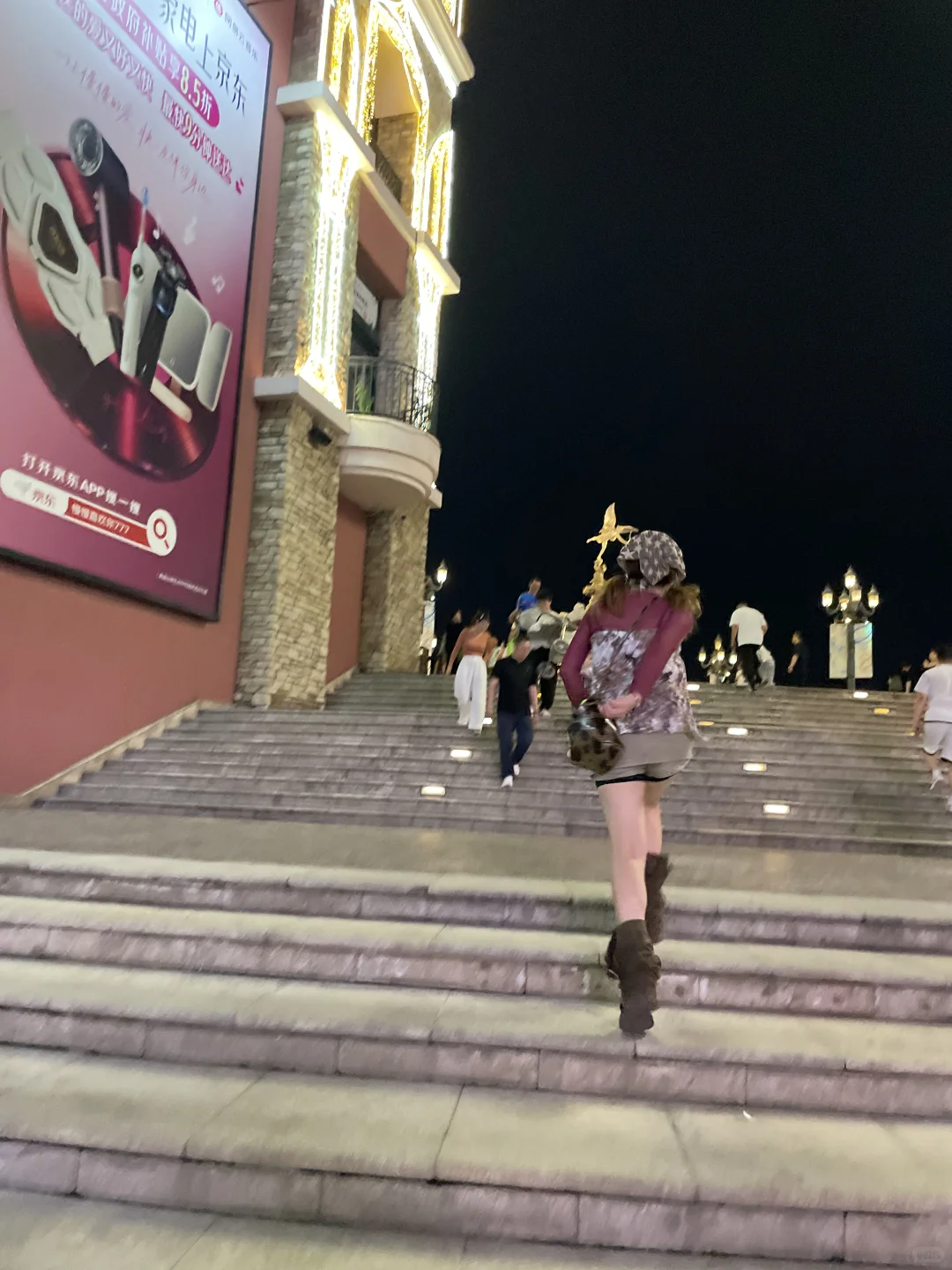 有人懂粉红女郎的时尚吗？有人懂哈妹吗？