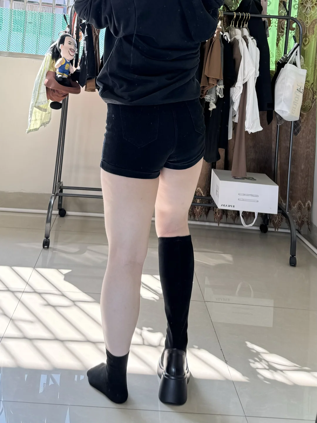 姐妹们，过膝还是不过膝？