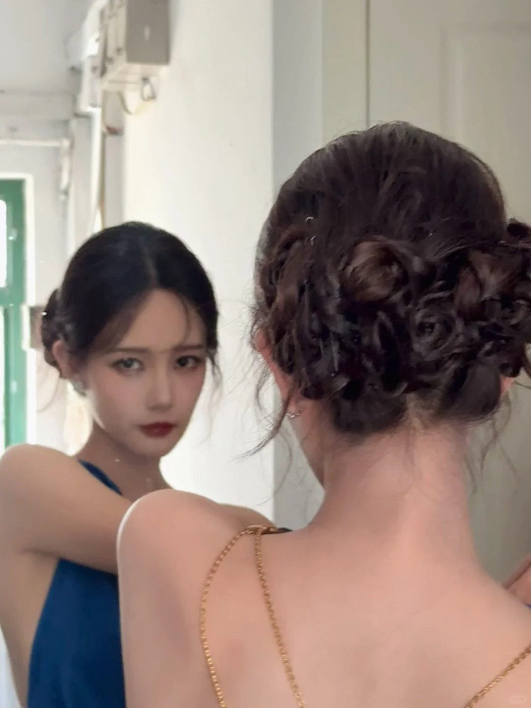 桐桐💙卿本佳人